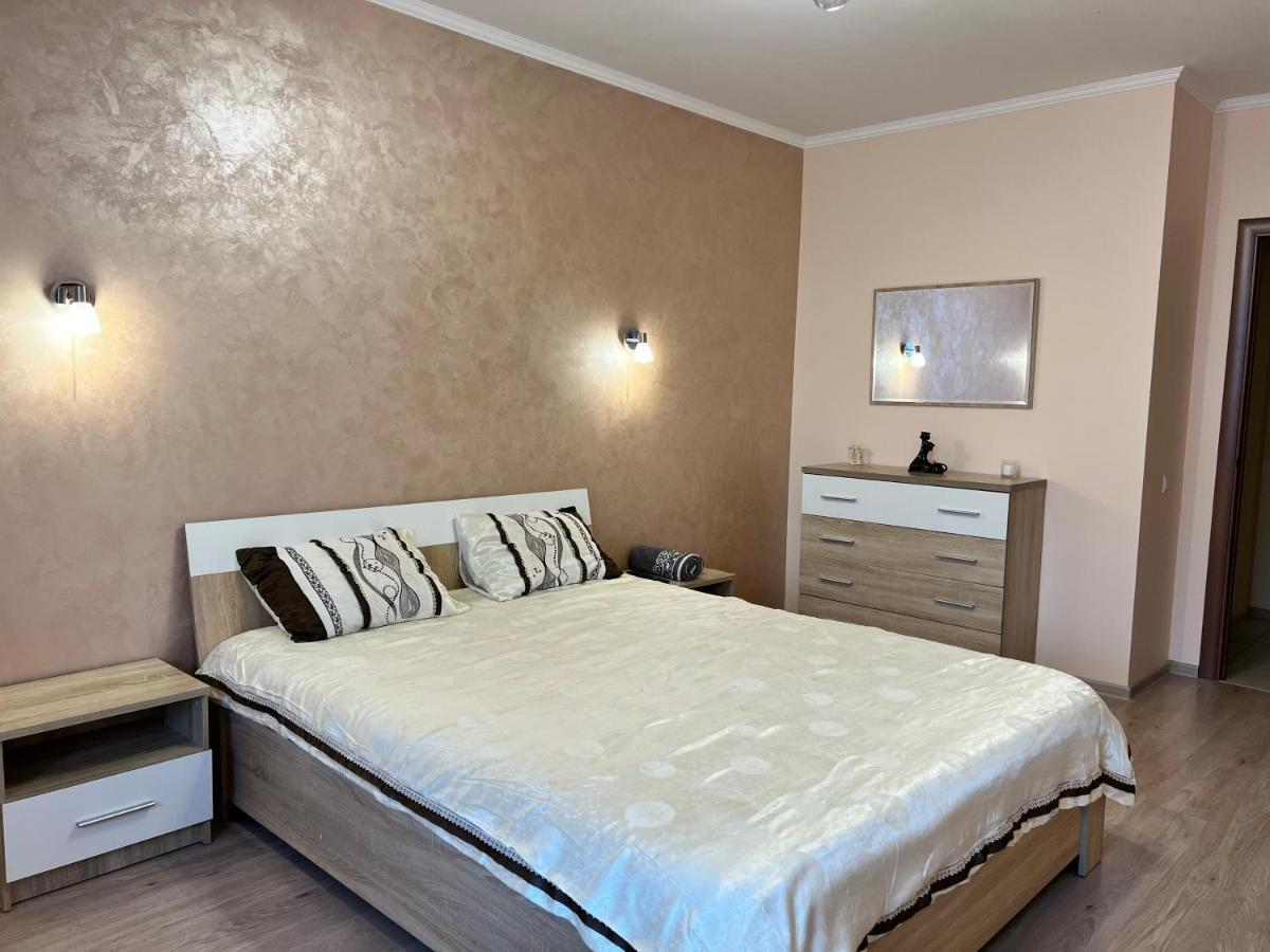 Apartaments Sichovyh Strilciv 68A Івано-Франківськ Екстер'єр фото
