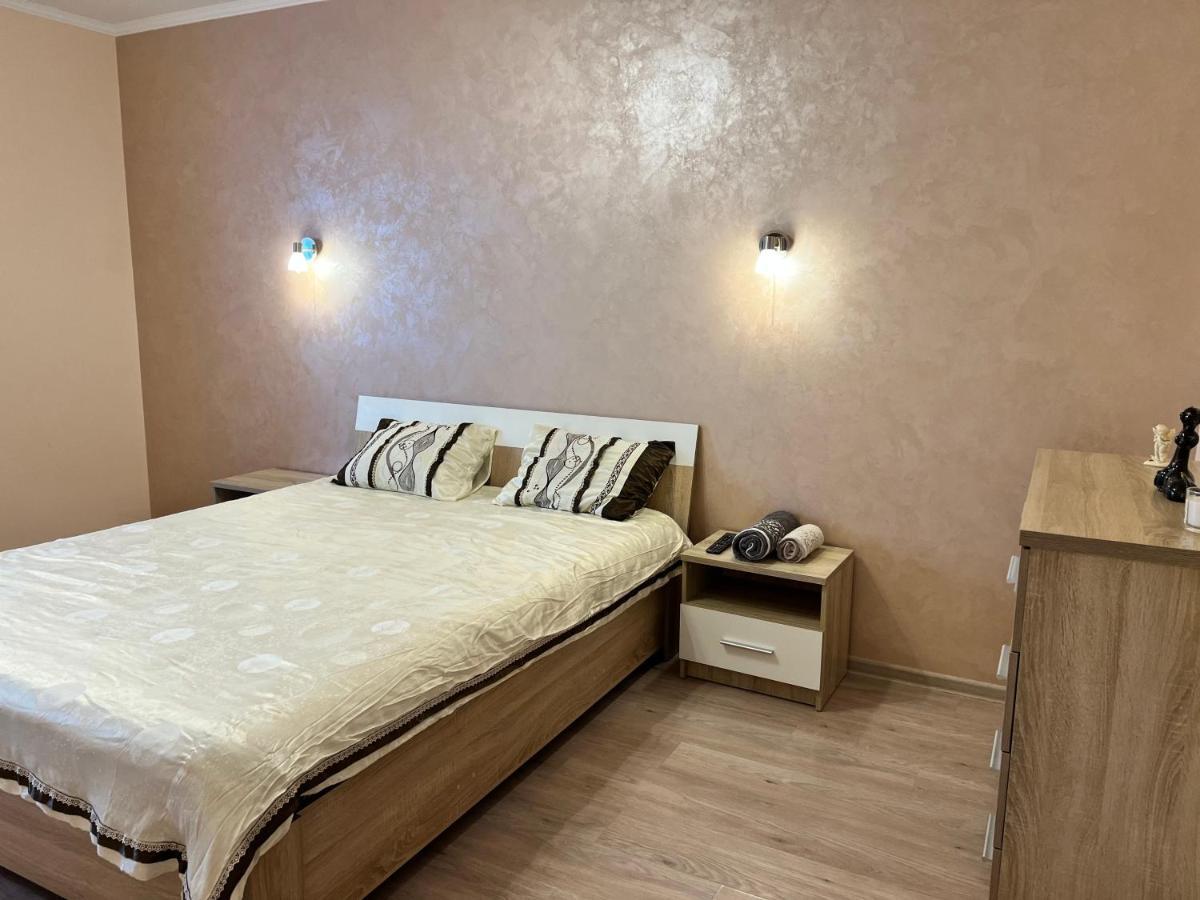 Apartaments Sichovyh Strilciv 68A Івано-Франківськ Екстер'єр фото