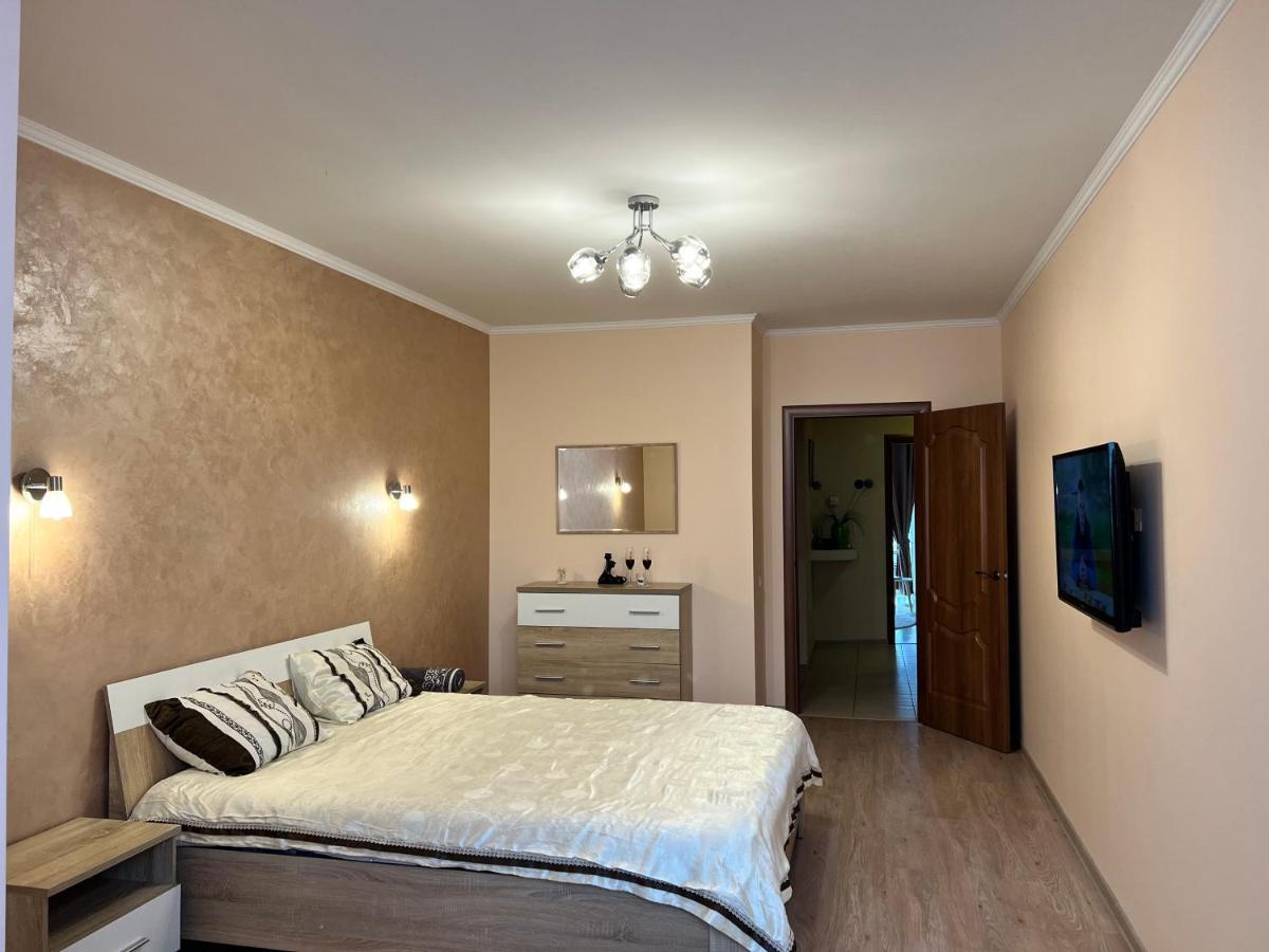 Apartaments Sichovyh Strilciv 68A Івано-Франківськ Екстер'єр фото
